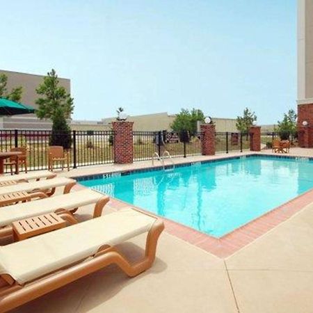Luckney Comfort Suites Airport מראה חיצוני תמונה